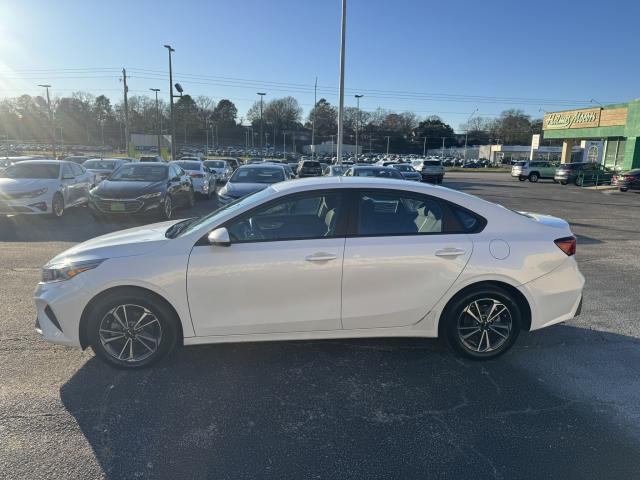 2023 Kia Forte Automatic IVT - Image 5