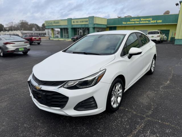 2019 Chevrolet Cruze Automatic 6-Spd - Image 4