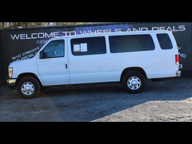 2011 Ford E-Series XLT's photo