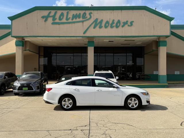 2024 Chevrolet Malibu Automatic CVT - Image 1
