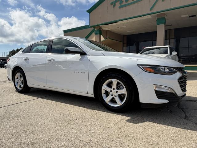 2024 Chevrolet Malibu Automatic CVT - Image 4