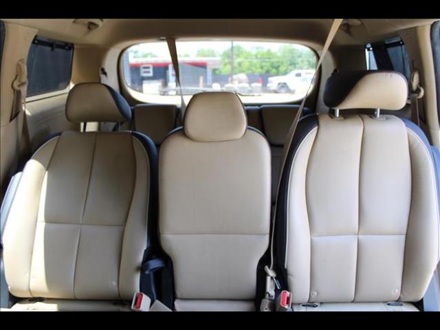2015 Kia Sedona EX's photo