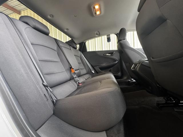 2019 Chevrolet Malibu Automatic CVT - Image 11
