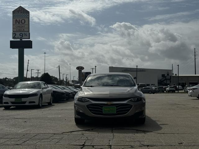 2022 Chevrolet Malibu Automatic CVT - Image 1
