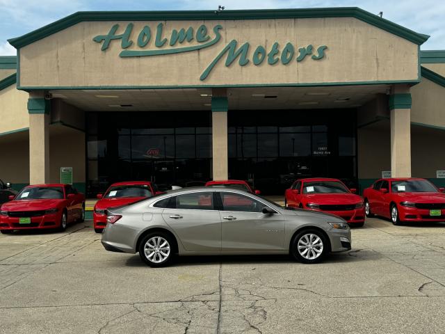 2022 Chevrolet Malibu Automatic CVT - Image 2