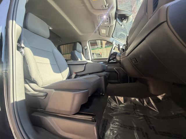 2024 Chevrolet Silverado 1500 Crew Cab Automatic 10-Spd w/Overdrive - Image 10