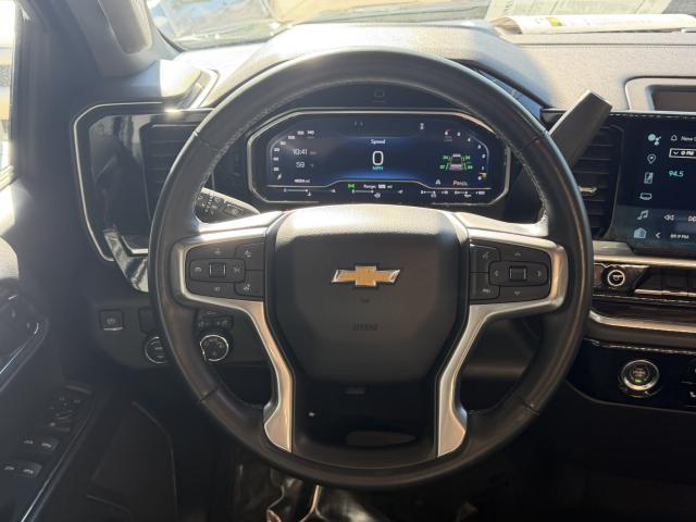 2024 Chevrolet Silverado 1500 Crew Cab Automatic 10-Spd w/Overdrive - Image 12