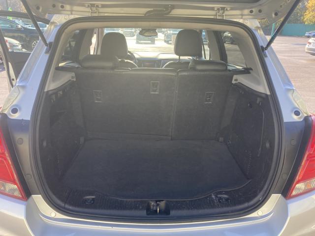 2020 Chevrolet Trax Automatic 6-Spd - Image 11