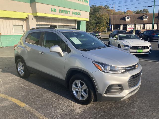 2020 Chevrolet Trax Automatic 6-Spd - Image 2
