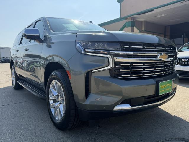 2023 Chevrolet Suburban Automatic 10-Spd w/Overdrive - Image 4
