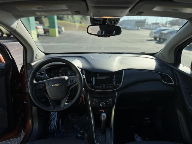 2019 Chevrolet Trax Automatic 6-Spd - Image 12