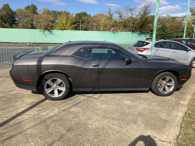 2022 Dodge Challenger Automatic 8-Spd - Image 4