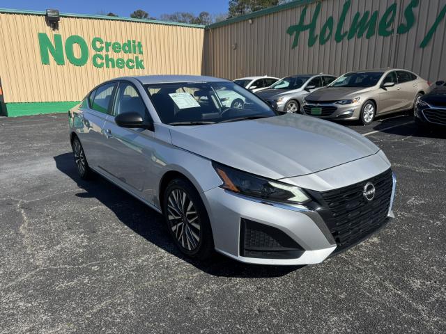 2024 Nissan Altima Automatic Xtronic CVT - Image 2