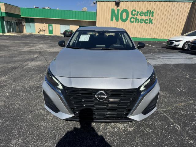 2024 Nissan Altima Automatic Xtronic CVT - Image 3