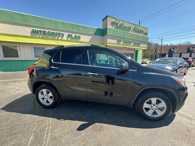 2019 Chevrolet Trax Automatic 6-Spd - Image 3