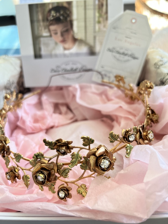 Erica Elizabeth - hairpiece - $250 - (52% OFF)