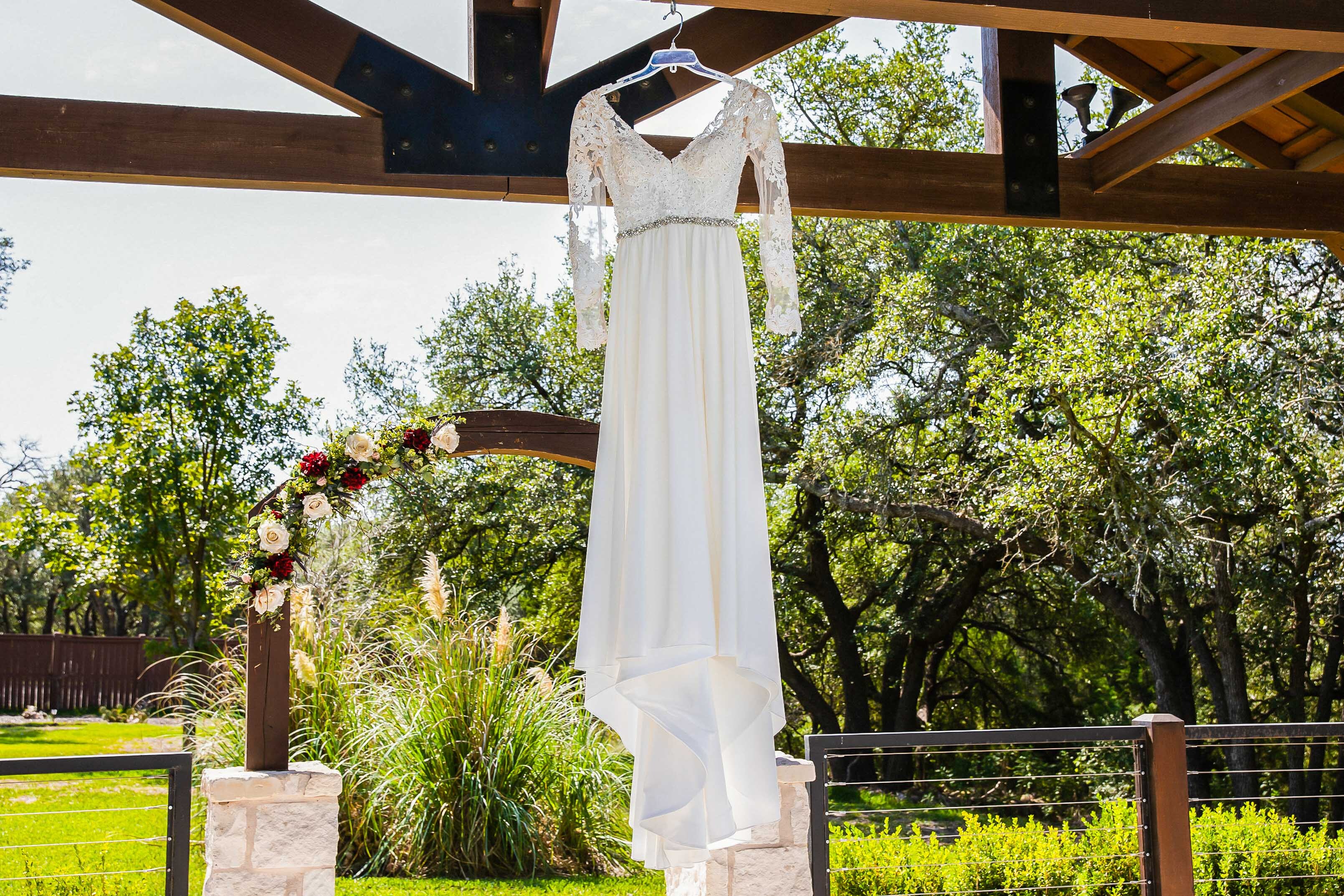 27 Long Sleeve Wedding Dresses You Will Love For Every Bridal Style