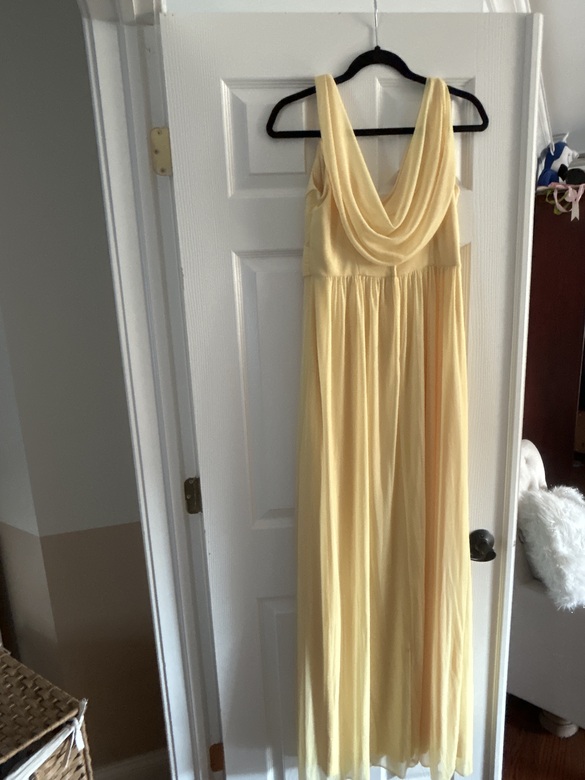 David's bridal - Long mesh with cowl  size 6 - $85 - (47% OFF)