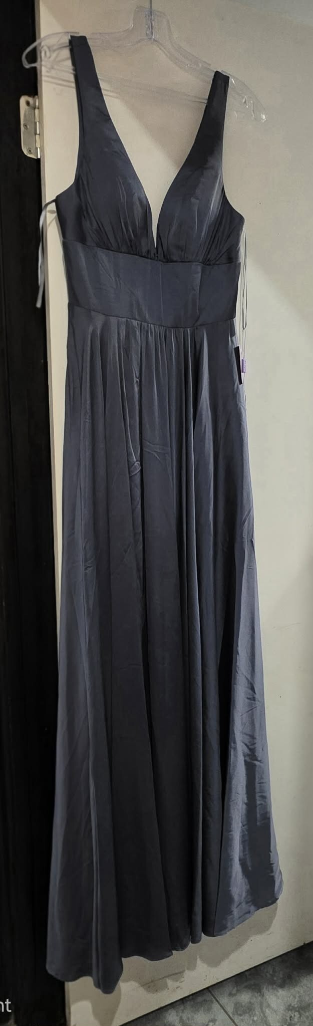 Ladivine - 7469  - $300 - (23% OFF)