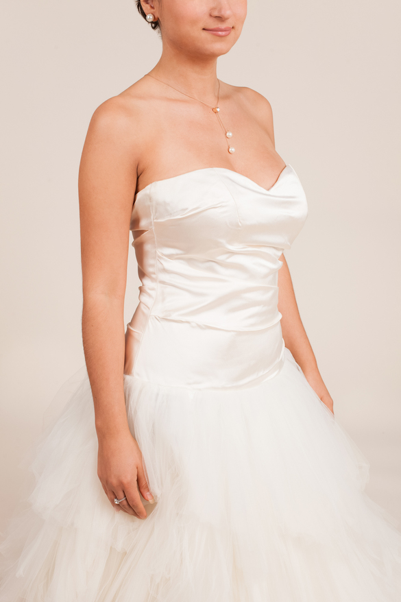 Modern trousseau - Wallis size 0 - $1950 - (39% OFF)