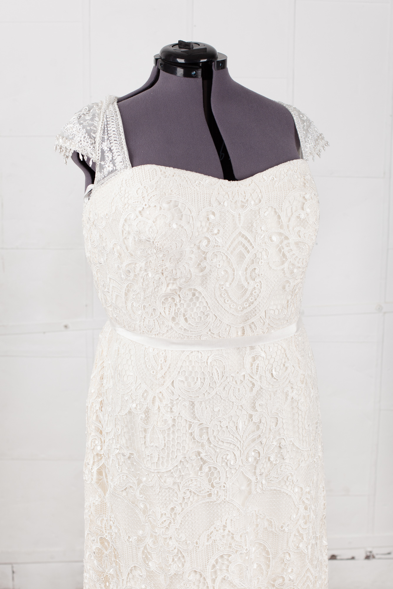 lace sweetheart midi dress Maya Sunflower Yellow Lace Sweetheart Midi Dress  Love My Apparel