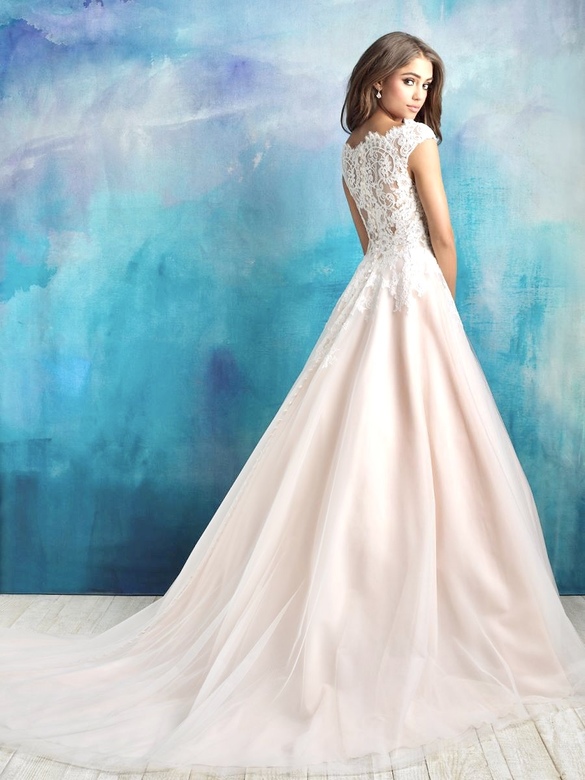 Allure Bridals 2021 - 9520L size 20 - $700 - (36% OFF)