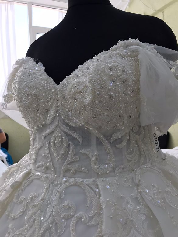 Vladiyan - Ballgown size 14 - $7500 - (6% OFF)