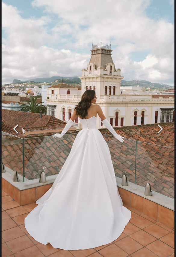 Blammo-Biamo  - Vanessa  size 6 - $2250 - (25% OFF)