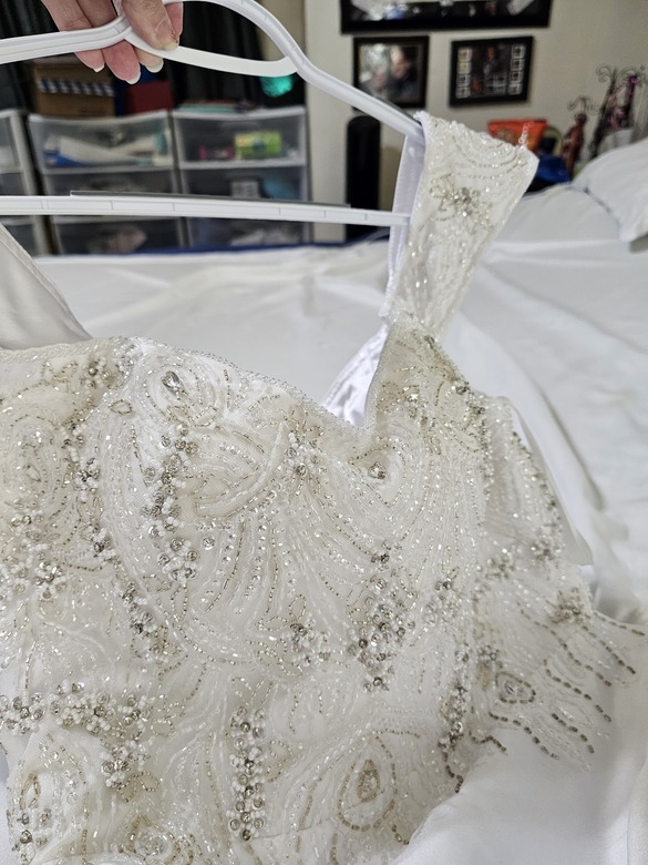 Sample sale - Ballgown size 10 - $750 - (71% OFF)