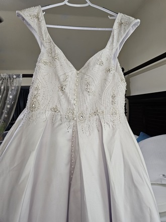 Sample sale - Ballgown size 10 - $750 - (71% OFF)