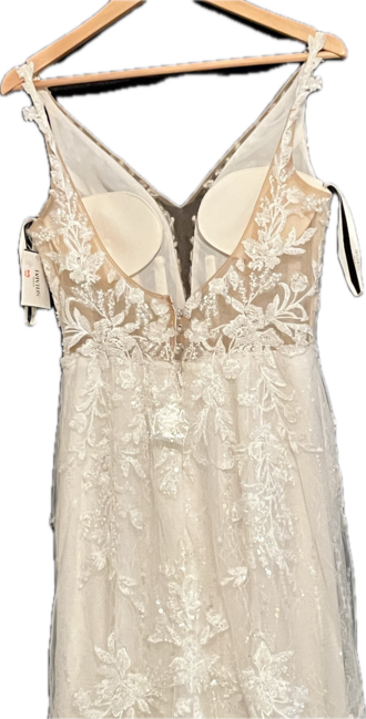 Galina Signature - Beaded Plunging Tank Mermaid Wedding Dress size 6 - $1100 - (52% OFF)