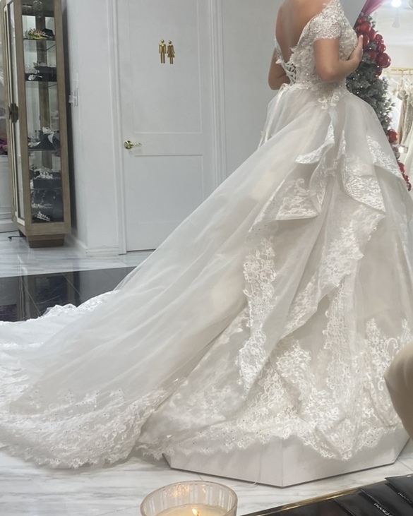 ESEA AZENABOR  - Custom  size 4 - $4000 - (56% OFF)