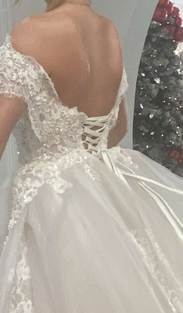 ESEA AZENABOR  - Custom  size 4 - $4000 - (56% OFF)