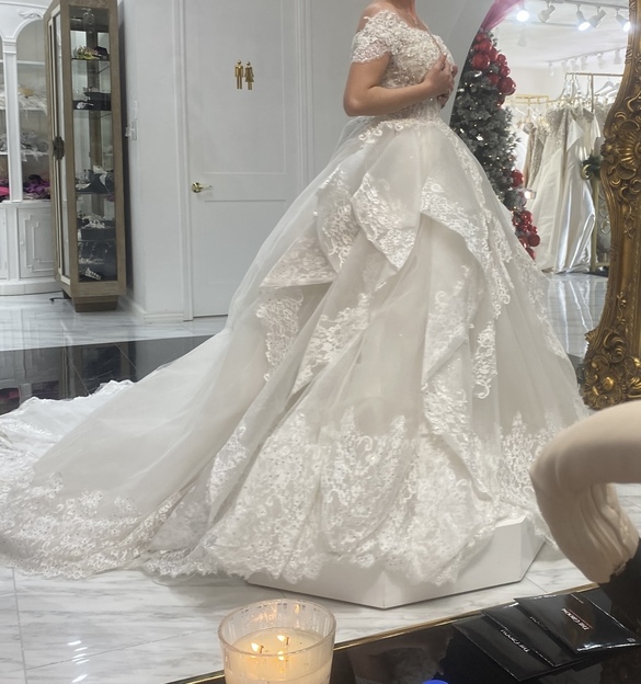 ESEA AZENABOR  - Custom  size 4 - $4000 - (56% OFF)