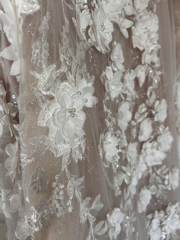 Mon cheri - 122171 size 18 - $2500 - (17% OFF)