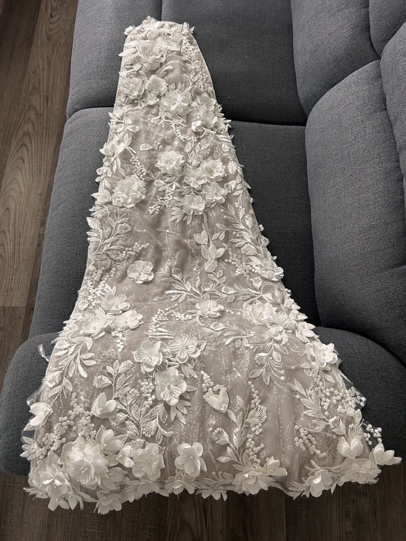 Mon cheri - 122171 size 18 - $2500 - (17% OFF)