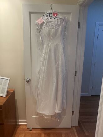 Tara LaTour - Moers Satin size 8 - $1600 - (50% OFF)