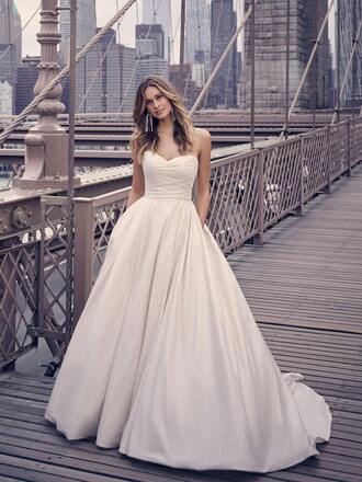 Maggie sottero - Anniston size 6 - $1800 - (22% OFF)