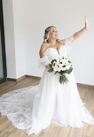 Madi Lane  - Bronte  size 20 - $1200 - (52% OFF)