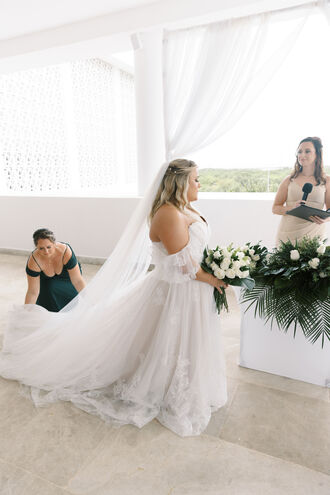 Madi Lane  - Bronte  size 20 - $1200 - (52% OFF)