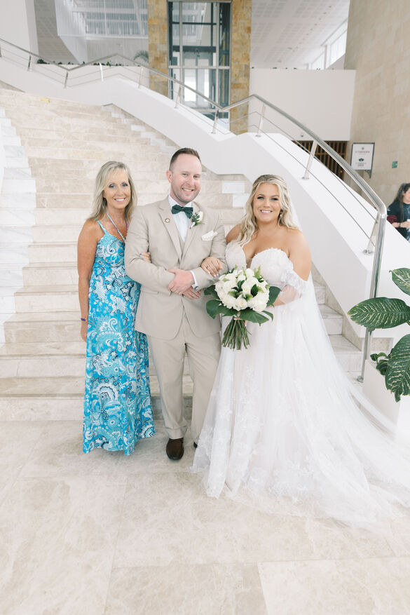 Madi Lane  - Bronte  size 20 - $1200 - (52% OFF)