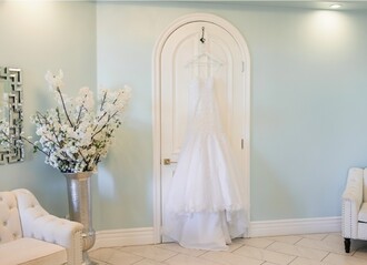 Camille La Vie - Mermaid  size 4 - $469 - (48% OFF)