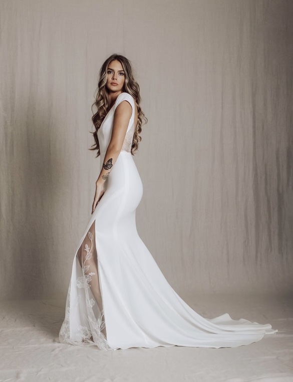 Anais Anette - Ezra size 18 - $2750 - (45% OFF)