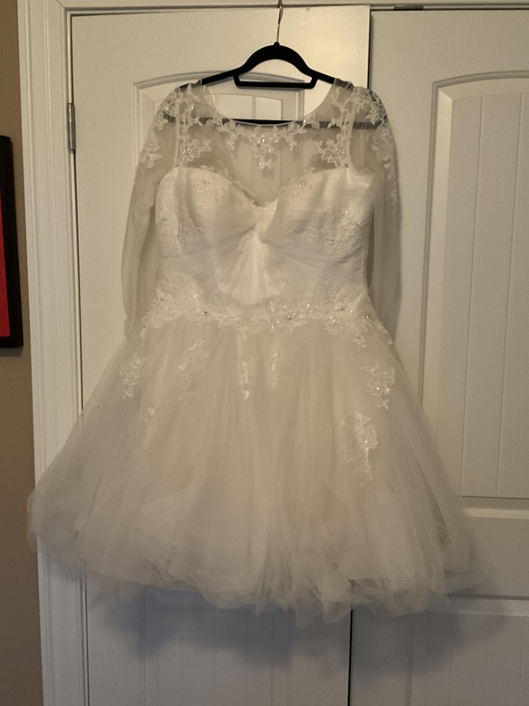 Zac Posen  - Truly size 14 - $1000 - (60% OFF)