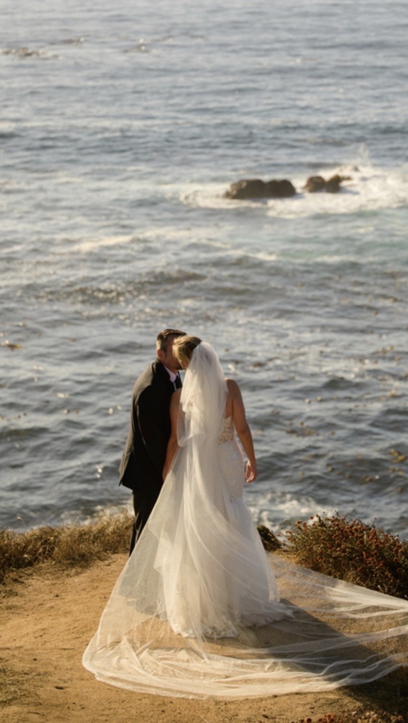 Allure bridal - A1132 size 10 - $500 - (77% OFF)