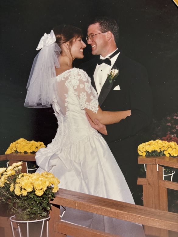 Custom - Ball gown, short sleeve size 6 - $1500 - (70% OFF)