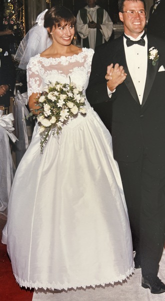 Custom - Ball gown, short sleeve size 6 - $1500 - (70% OFF)