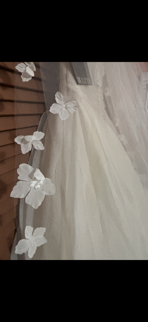 White by Vera Wang - VW351178 size 8 - $1000 - (-8% OFF)