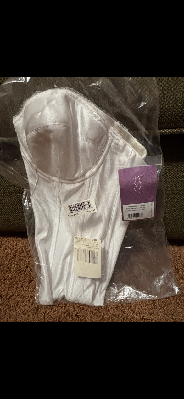 White by Vera Wang - VW351178 size 8 - $1000 - (-8% OFF)