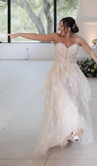 Wtoo by watters - Zazie size 4 - $800 - (65% OFF)